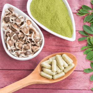 Graines, poudre, feuilles et gélules végétales de moringa pour améliorer la santé des poumons et prévenir les maladies respiratoires